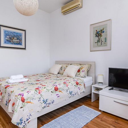 Appartement Apartman Zara à Opatija Extérieur photo